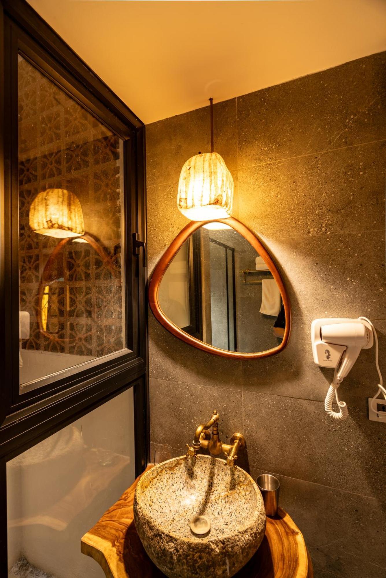 Phen Art House, Artistic Living In The Heart Of Old Quarter Appart hôtel Hanoï